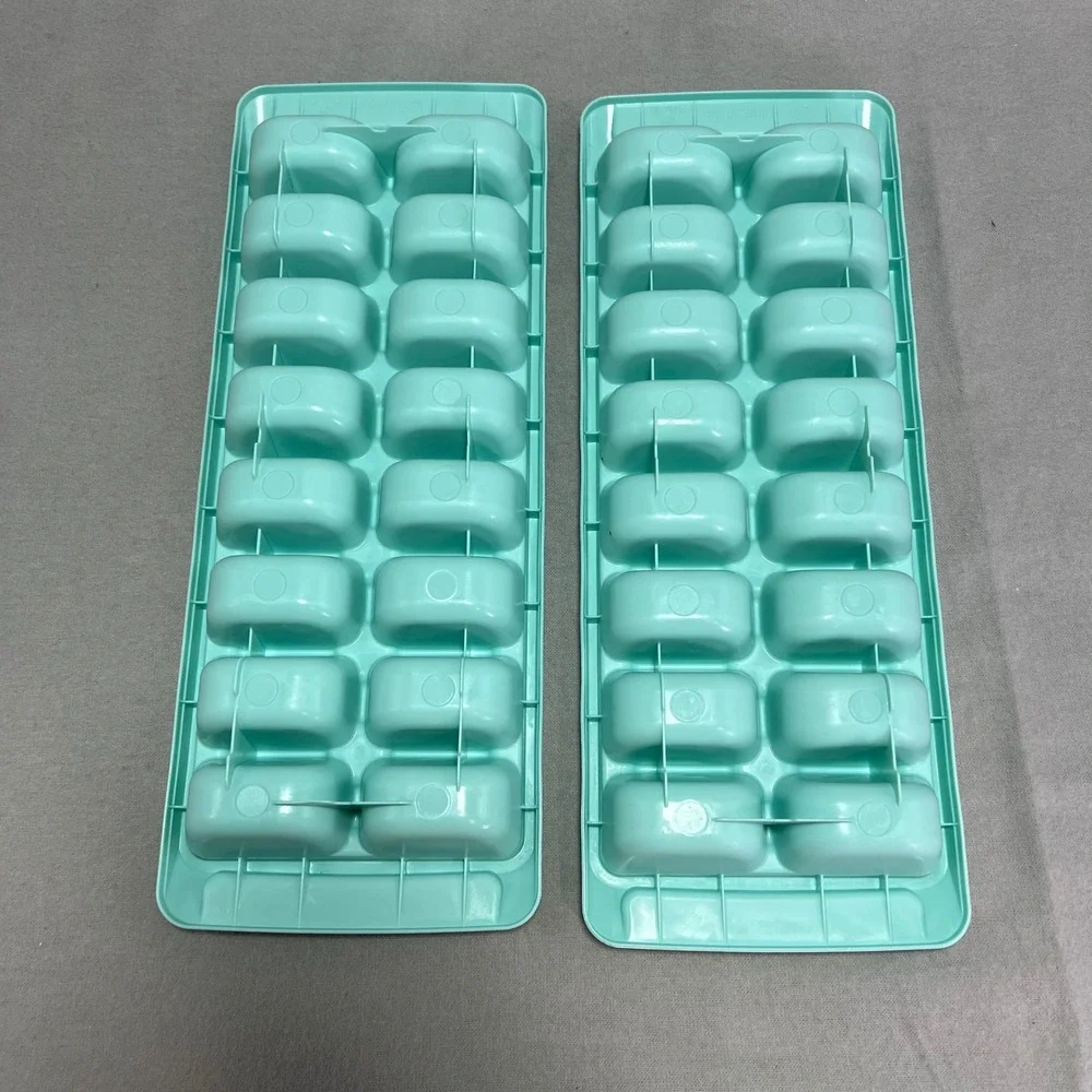 Vintage 1991 Rubbermaid Aqua Ice Cube Trays Set of 2 Stacking Easy Release #2867